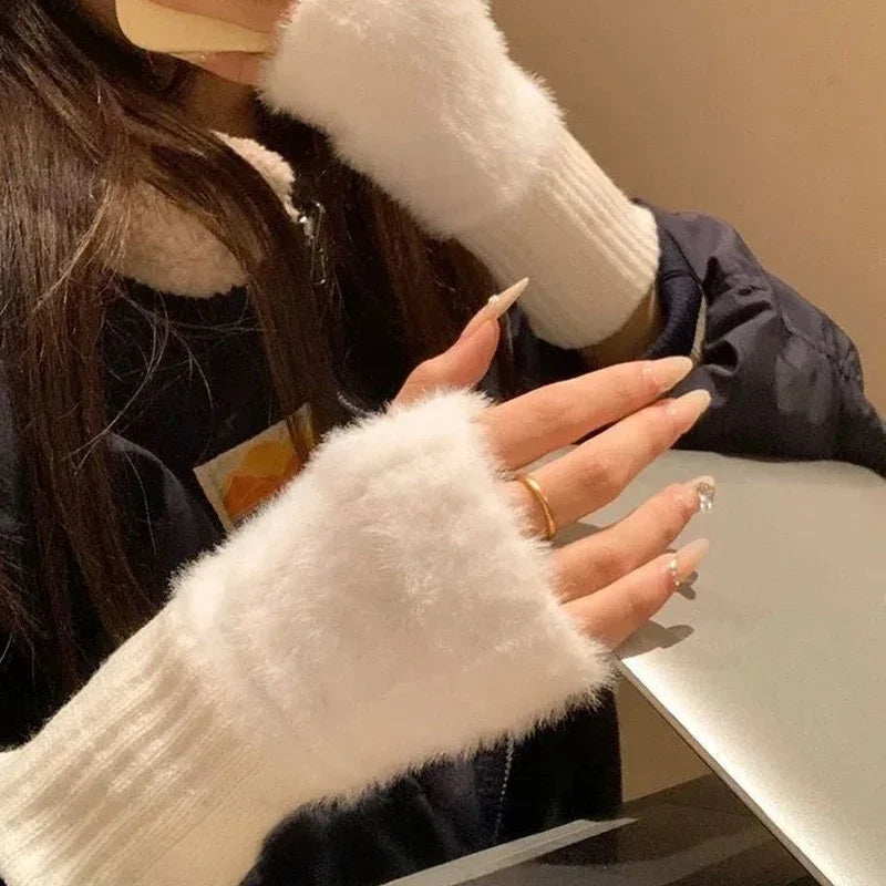 Warme Plüsch-Halbfingerhandschuhe